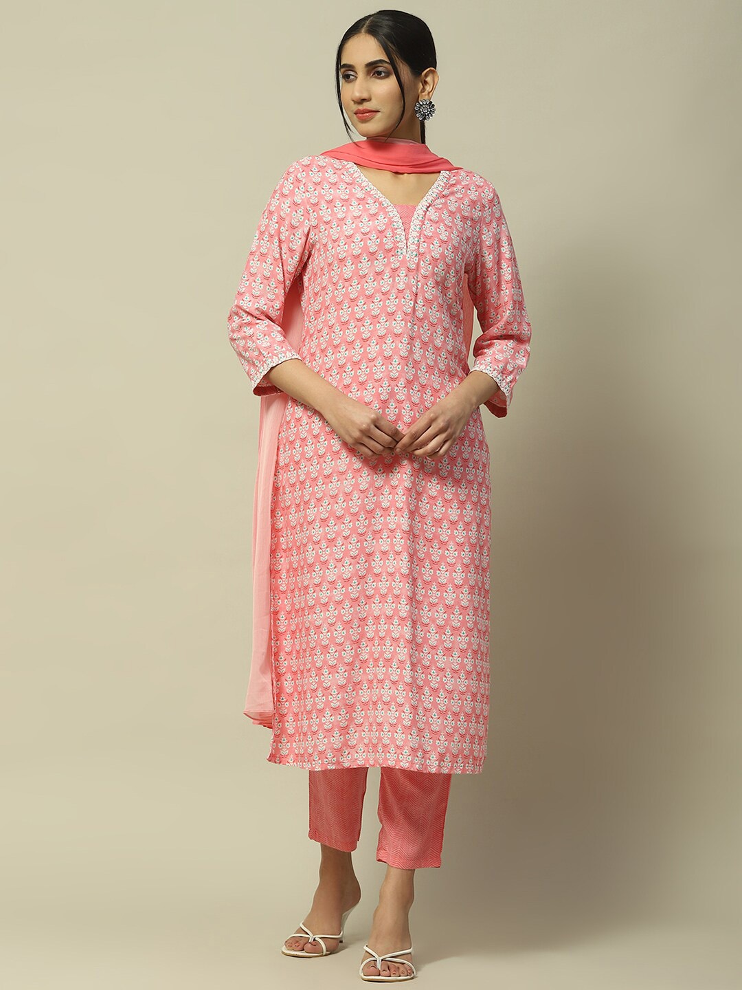 

Rangriti Plus Size Floral Printed Pure Cotton Straight Kurta With Trousers & Dupatta, Pink