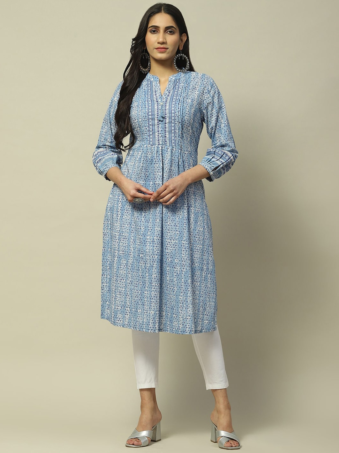 

Rangriti Abstract Printed Mandarin Collar Thread Work A-line Kurta, Blue