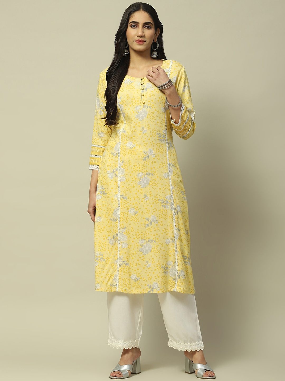 

Rangriti Floral Printed Round Neck Regular Sleeves Strigth Kurta, Yellow