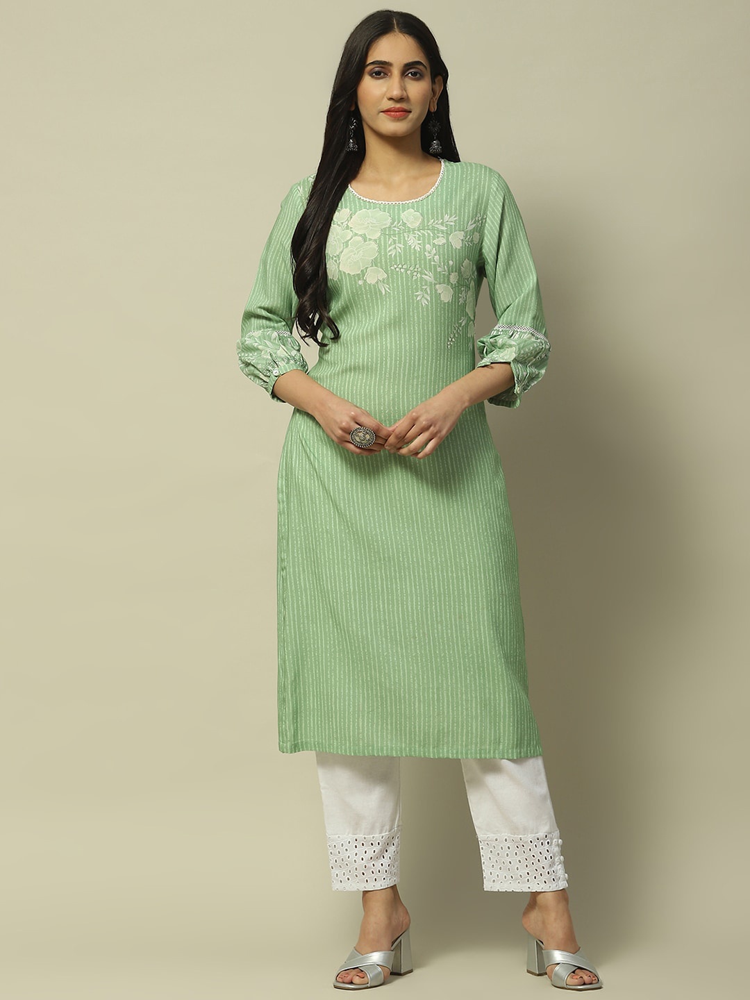 

Rangriti Floral Printed Puff Sleeves Straight Kurta, Green