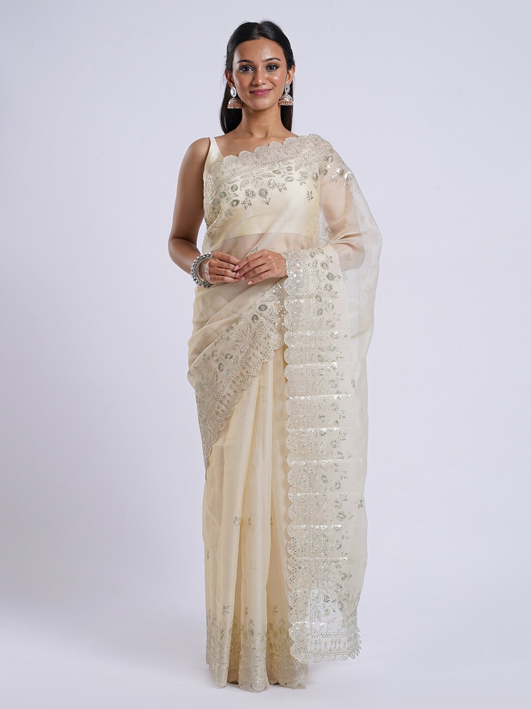 

TEEJH Embellished Embroidered Organza Saree, Cream