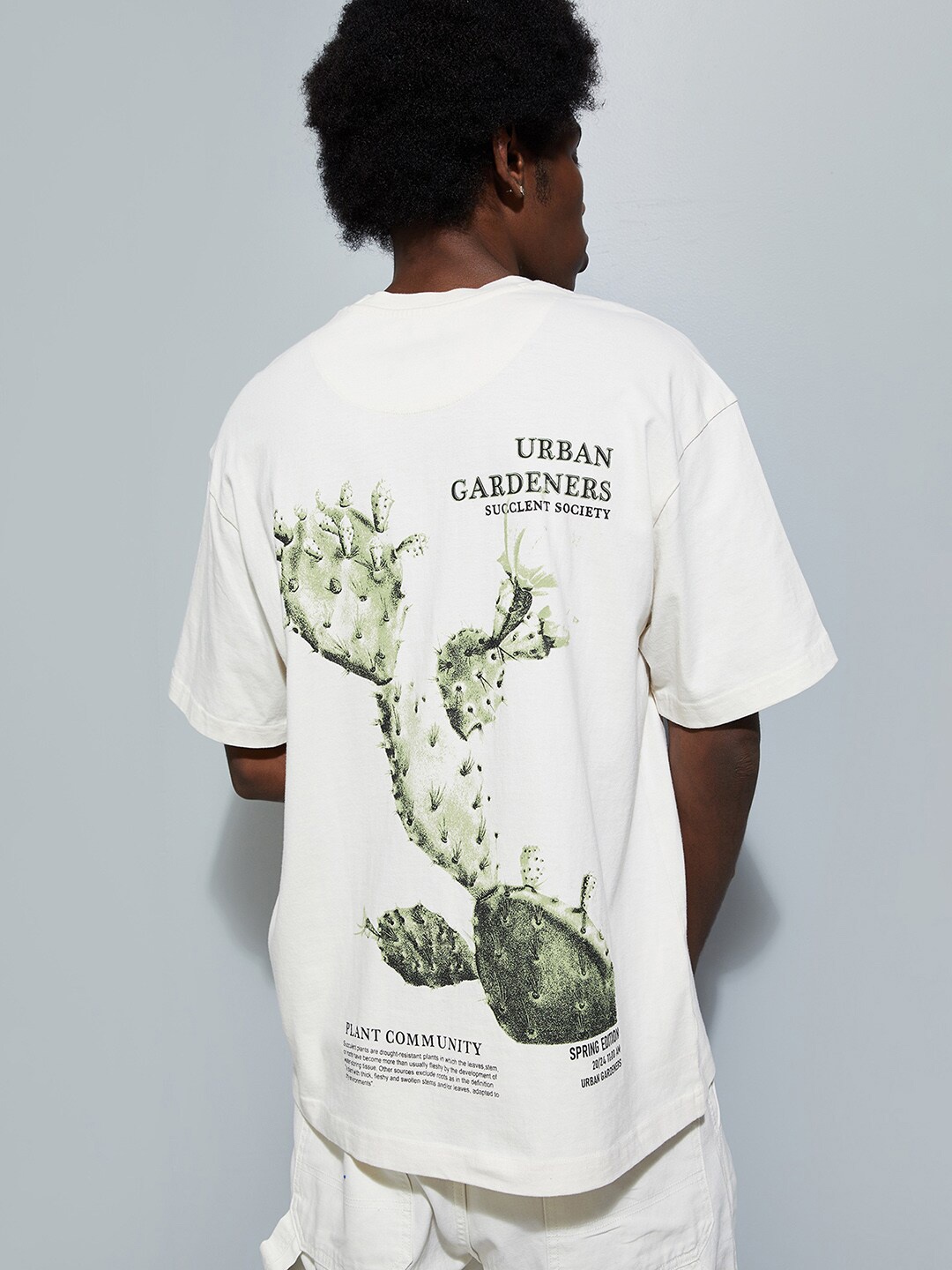 

max URB_N Men Back Printed Oversized T-shirt, Off white