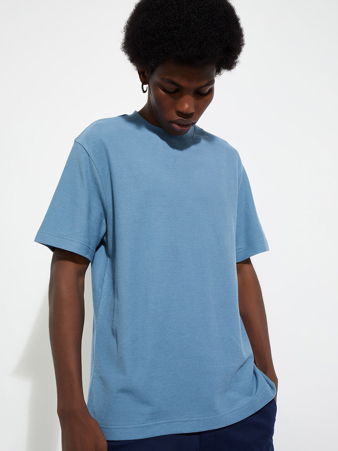 

max URB_N Men Solid Round Neck Drop Shoulder Sleeves Cotton Slim Fit T-Shirt, Blue
