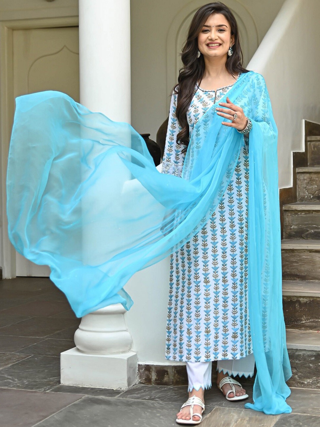 

BAESD Ethnic Motifs Printed Round Neck Straight Kurta With Trousers & Dupatta, Blue