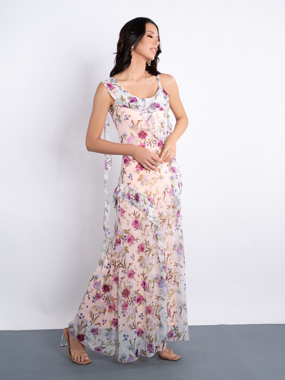 

Stylecast X Hersheinbox Floral Print Ruffled Maxi Dress, White