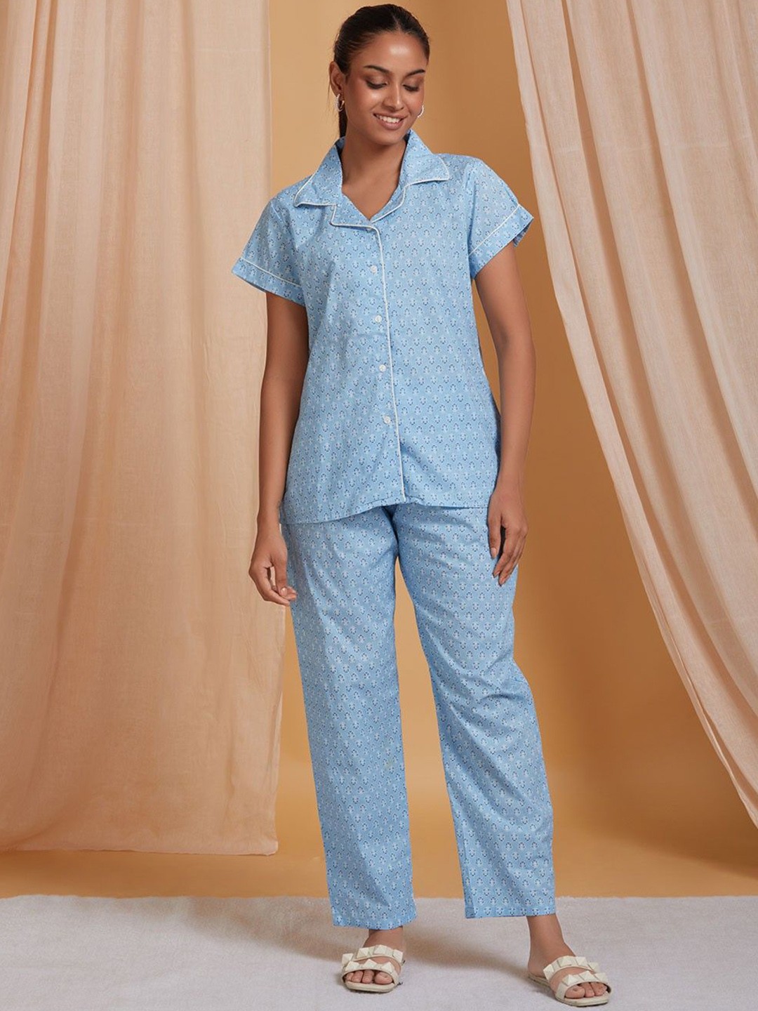 

Ichaa Floral Printed Lapel Collar Pure Cotton Night suit, Blue
