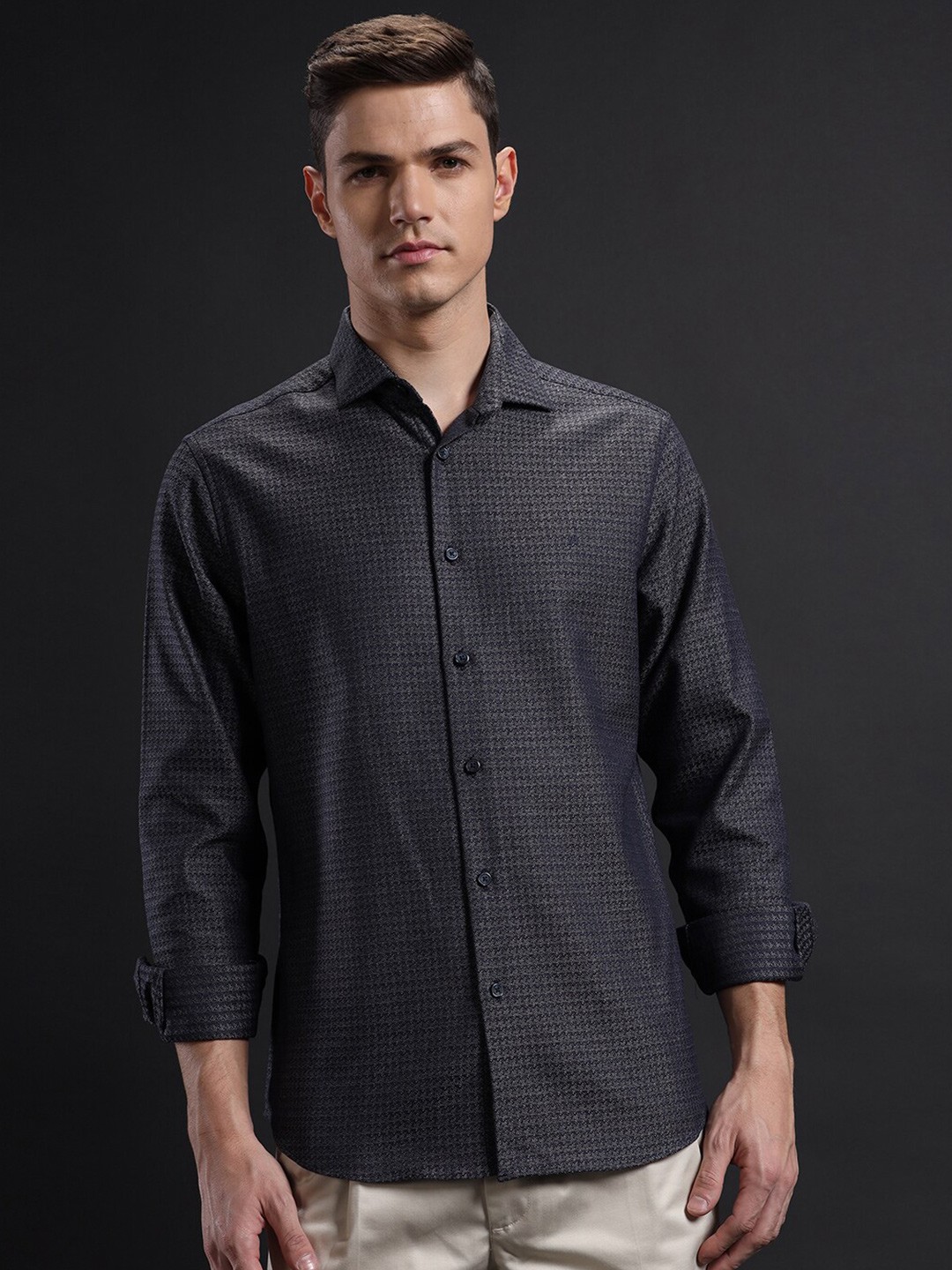 

Aldeno Comfort Textured Spread Collar Long Sleeves Cotton Casual Shirt, Navy blue