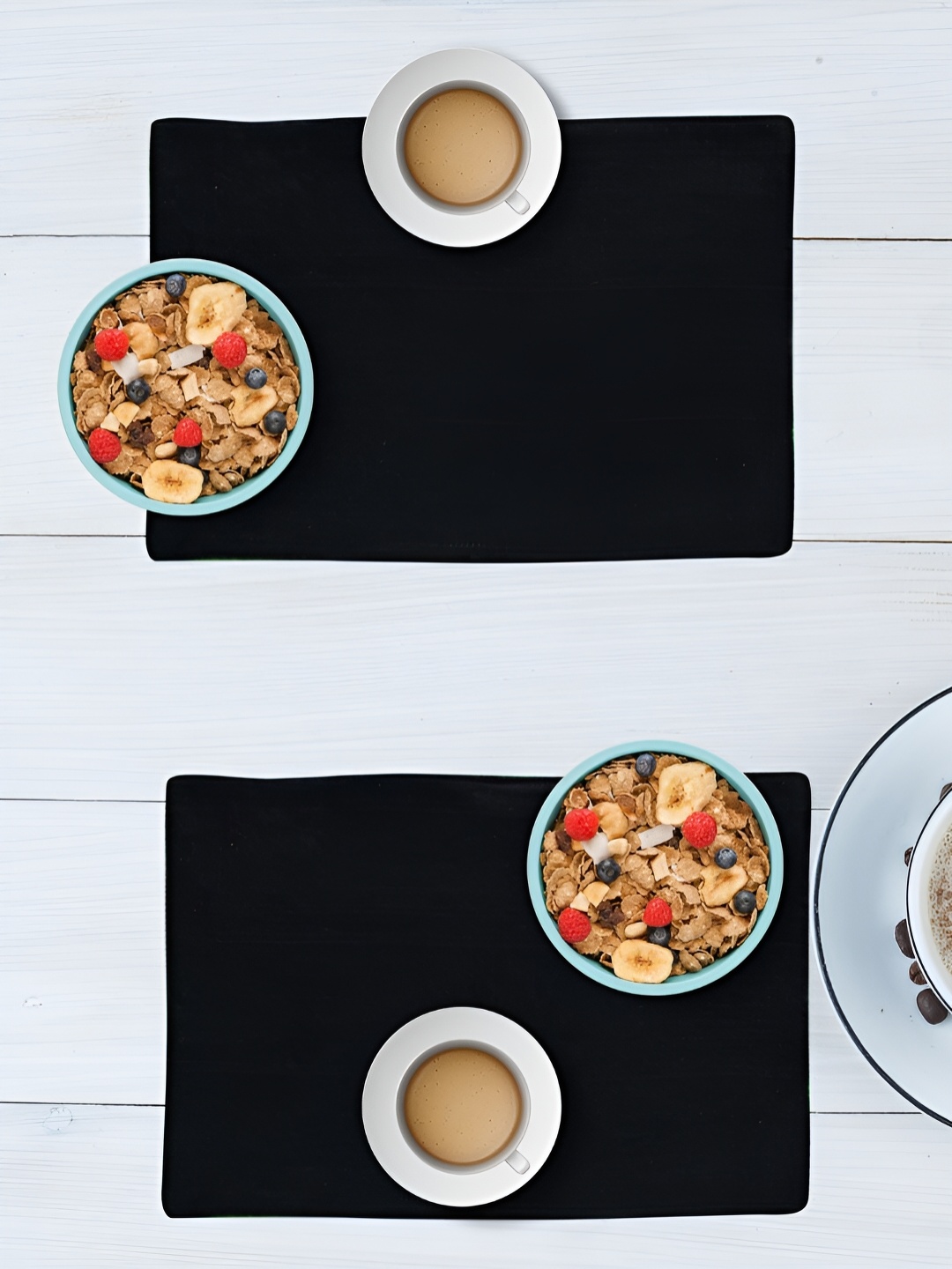 

FABURAA Black 2 Pieces Jute Table Placemats