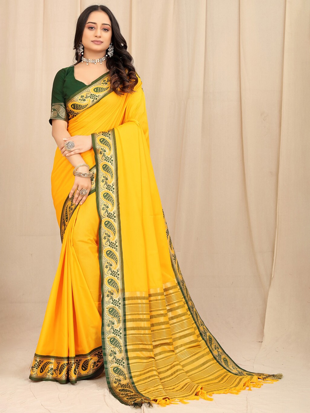 

SILKWEAR Zari Silk Cotton Narayan Peth Saree, Gold