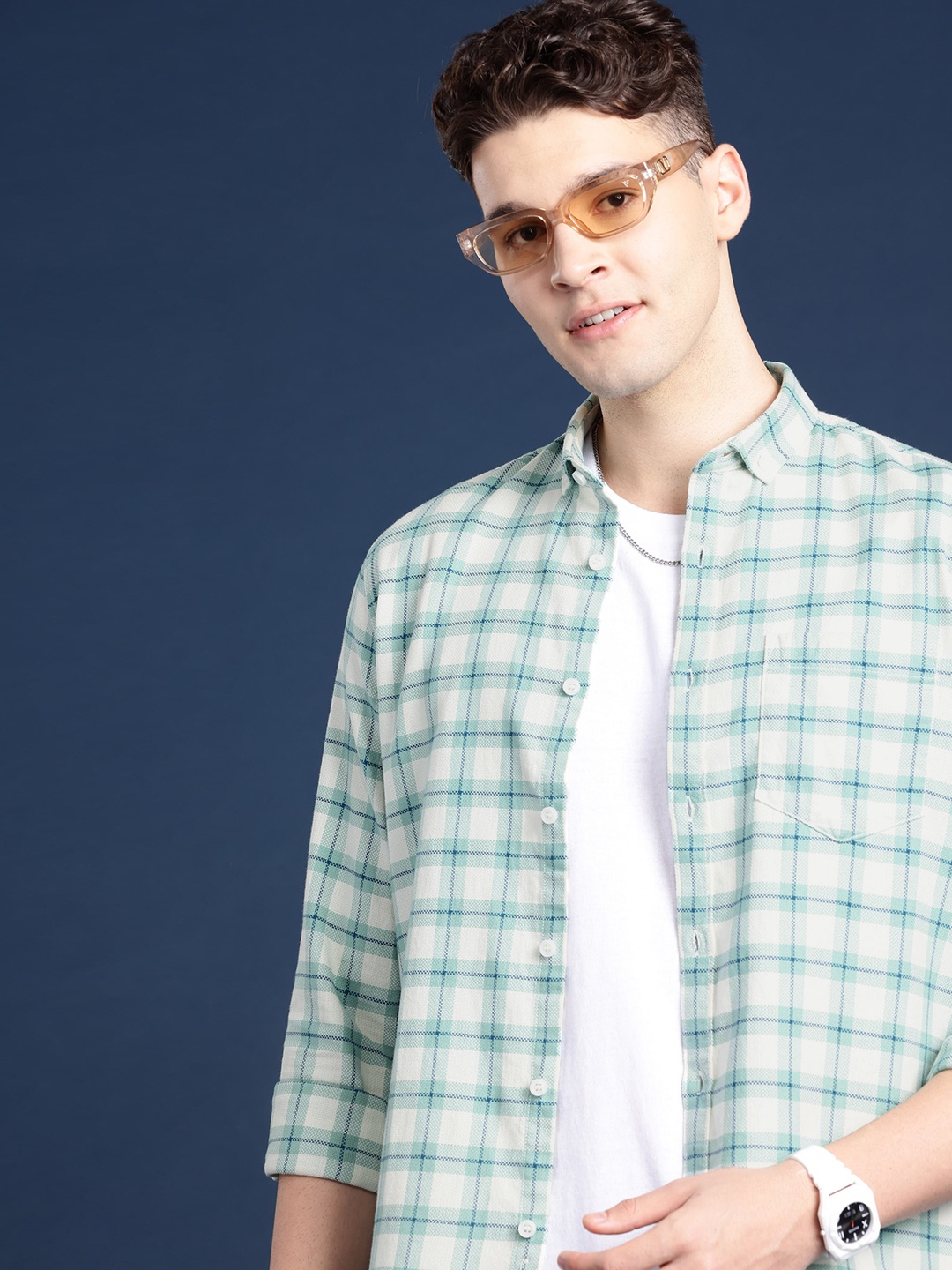 

Mast & Harbour Men Standard Checked Casual Shirt, Green