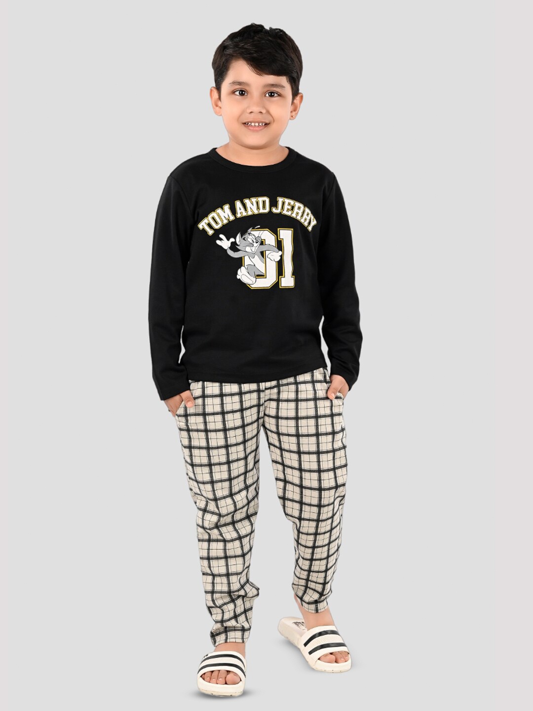 

DENIKID Boys Tom Printed Pure Cotton T-shirt with Pyjamas, Black