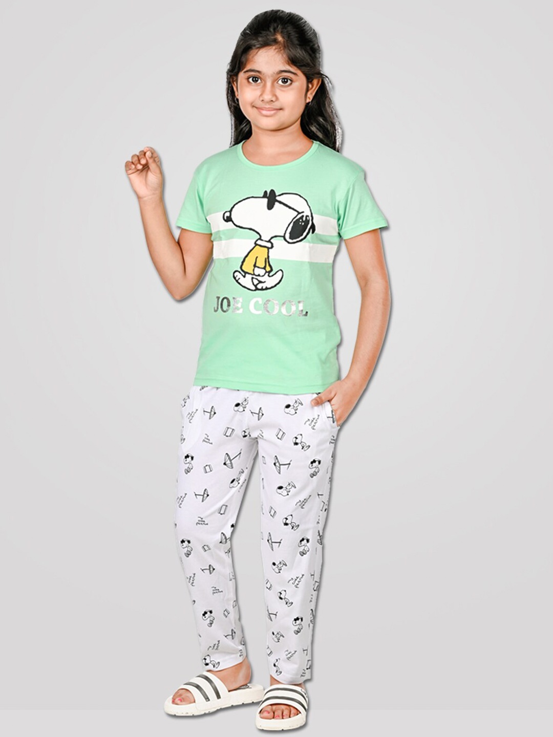 

DENIKID Girls Snoopy Joe Cool Printed T-shirt with Pyjamas, Sea green