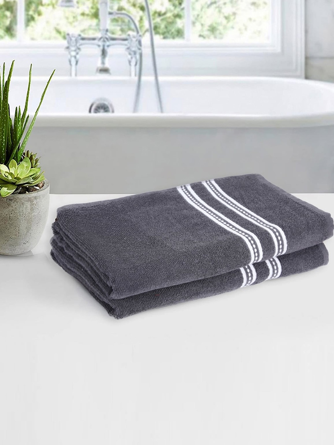 

Aura Grey & White 2 Pieces Striped Quickly Absorbent Super Soft Cotton 500 GSM Bath Towels