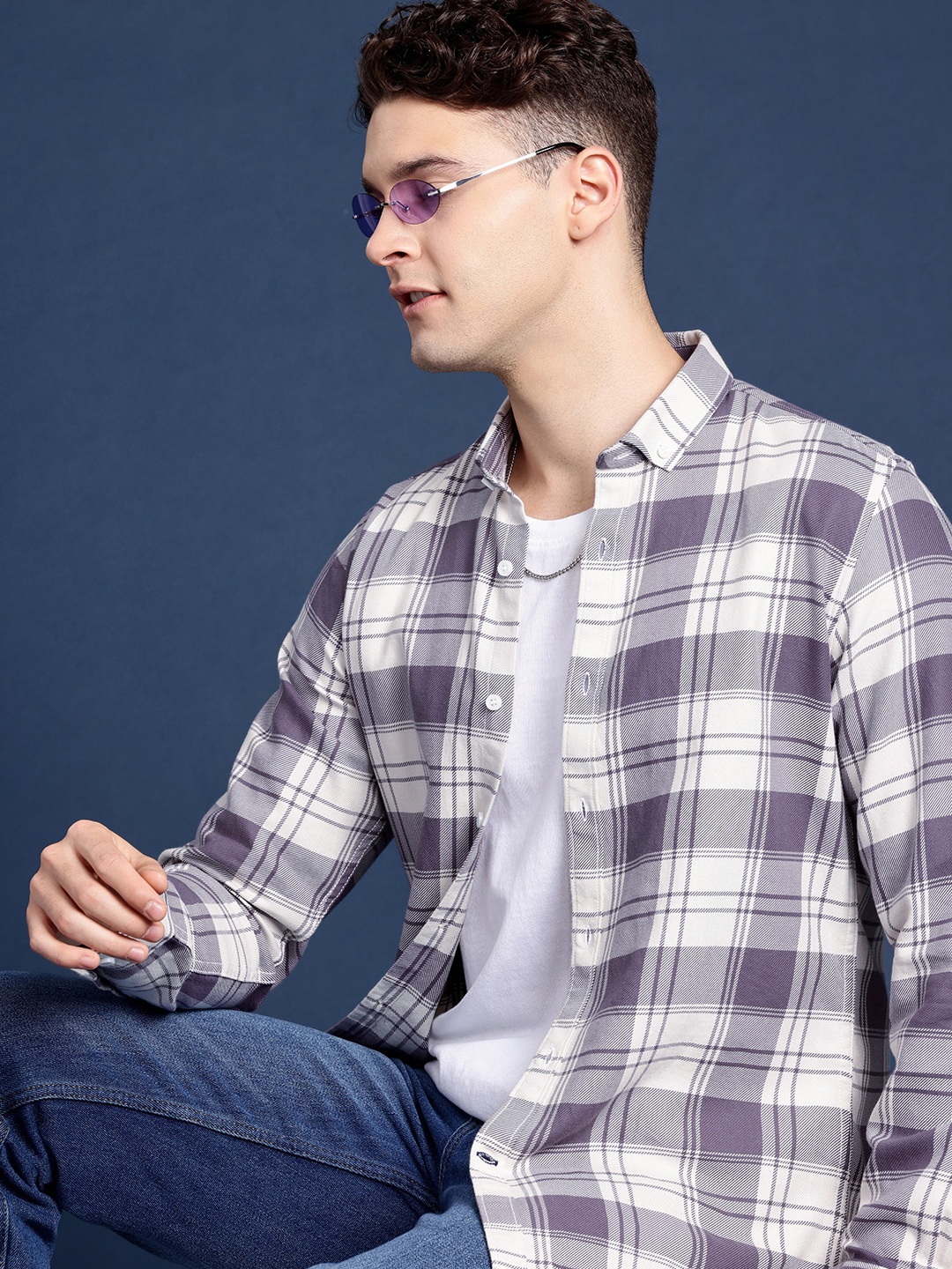 

Mast & Harbour Men Standard Checked Casual Shirt, Purple