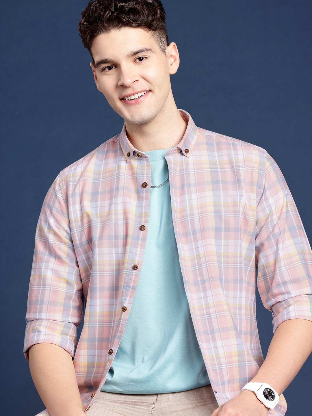 

Mast & Harbour Men Standard Checked Casual Shirt, Pink