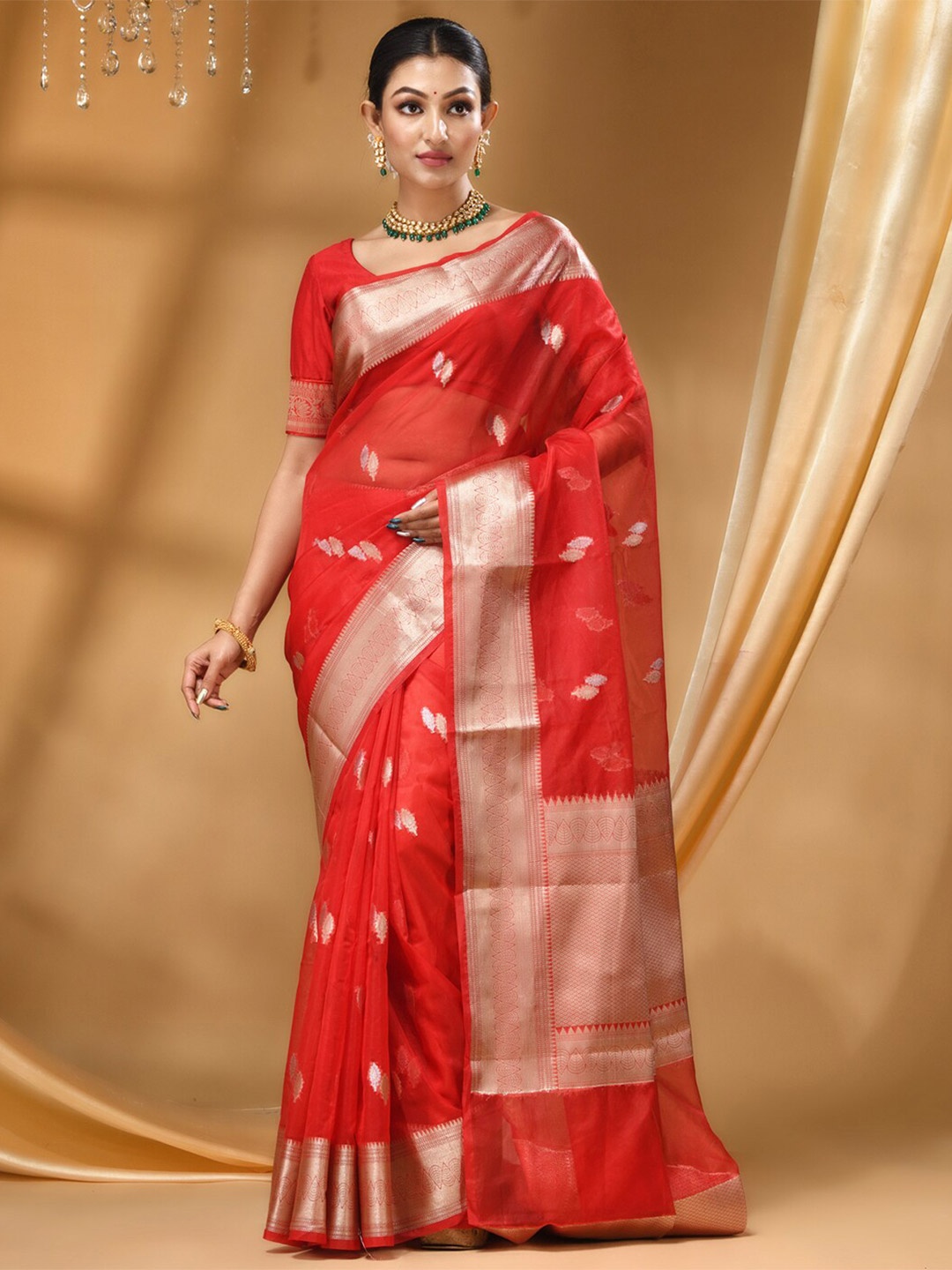 

HOUSE OF BEGUM Ethnic Motifs Woven Design Zari Detailed Banarasi Saree, Red