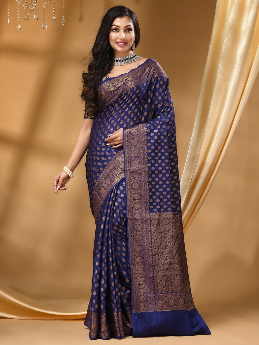 

HOUSE OF BEGUM Ethnic Motifs Woven Design Zari Detailed Banarasi Saree, Navy blue