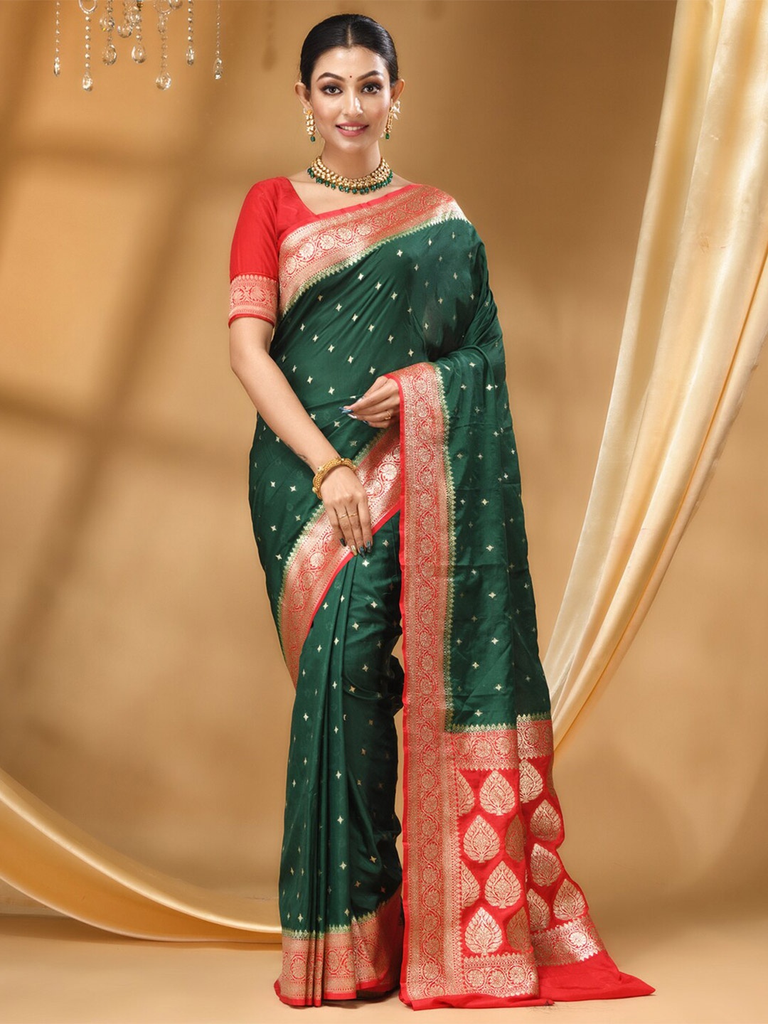 

HOUSE OF BEGUM Ethnic Motifs Woven Design Zari Detailed Banarasi Saree, Green