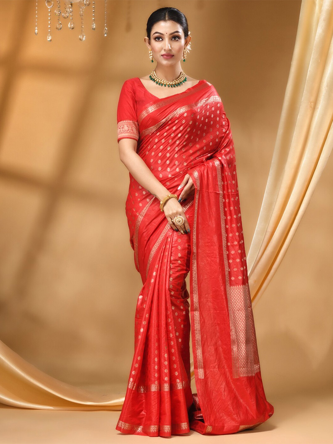 

HOUSE OF BEGUM Ethnic Motifs Woven Design Zari Banarasi Saree, Red