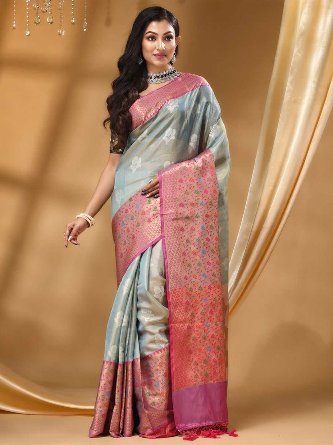 

HOUSE OF BEGUM Floral Woven Design Zari Banarasi Saree, Grey