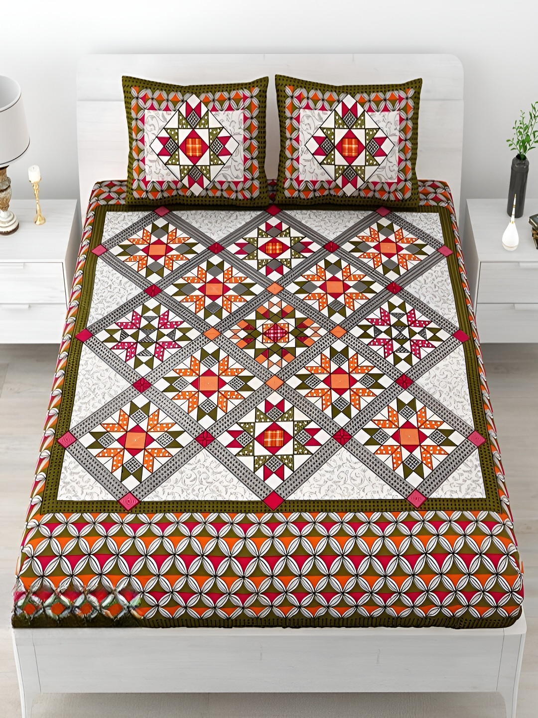 

Runjhun Grey & Green Ethnic Motifs 180 TC Queen Bedsheet with 2 Pillow Covers