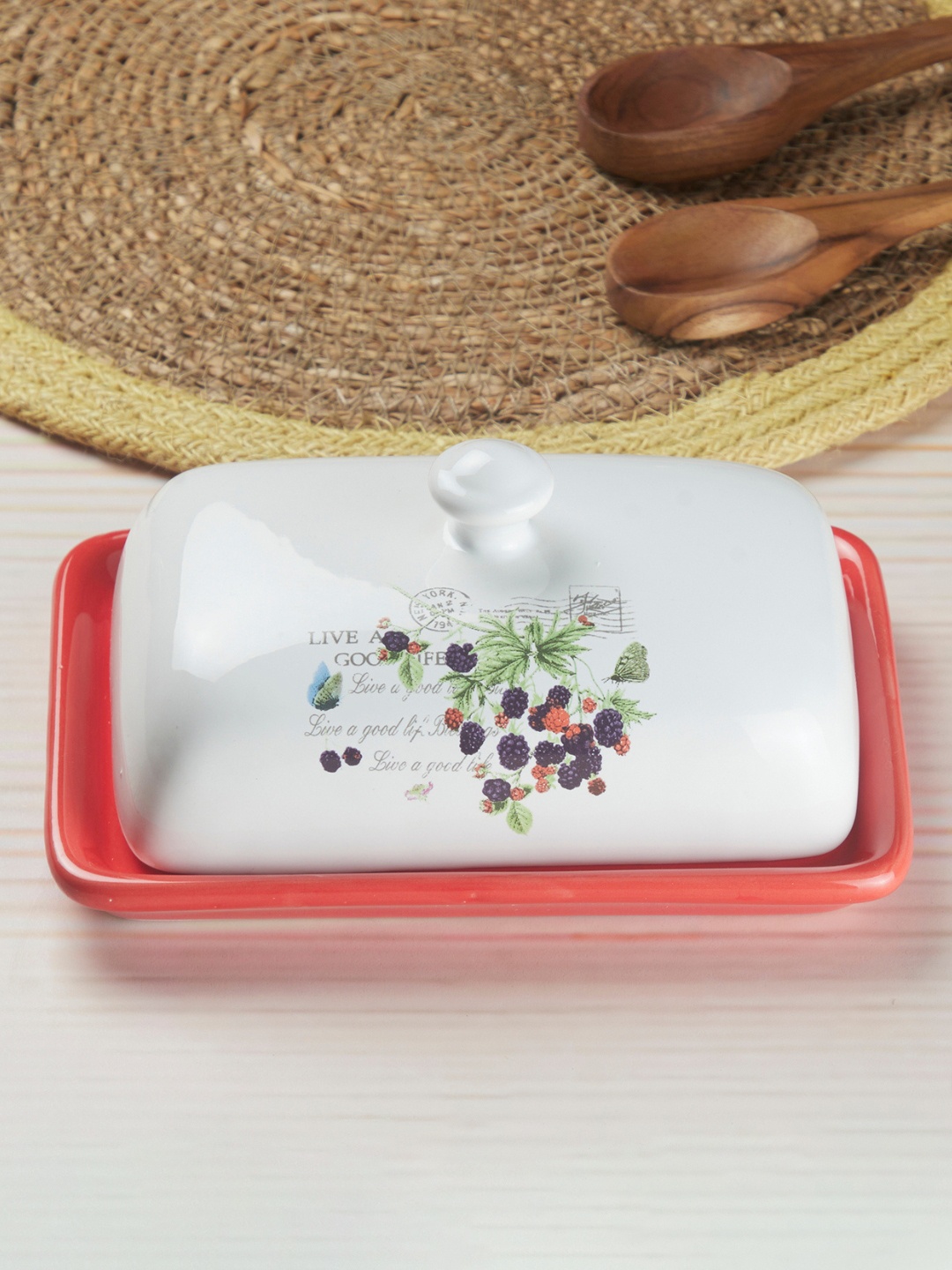 

Kookee White Ceramic Butter Dish Tray with Lid
