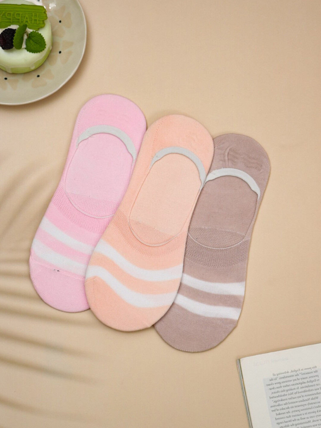 

Yellow Bee Girls Pack Of 3 Patterned Cotton Shoe-Liner Socks, Peach