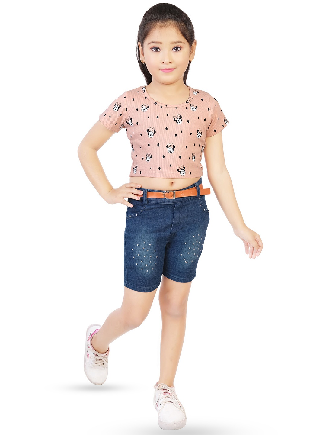 

CELEBRITY CLUB Girls Minnie Mouse Printed Top with Shorts, Peach