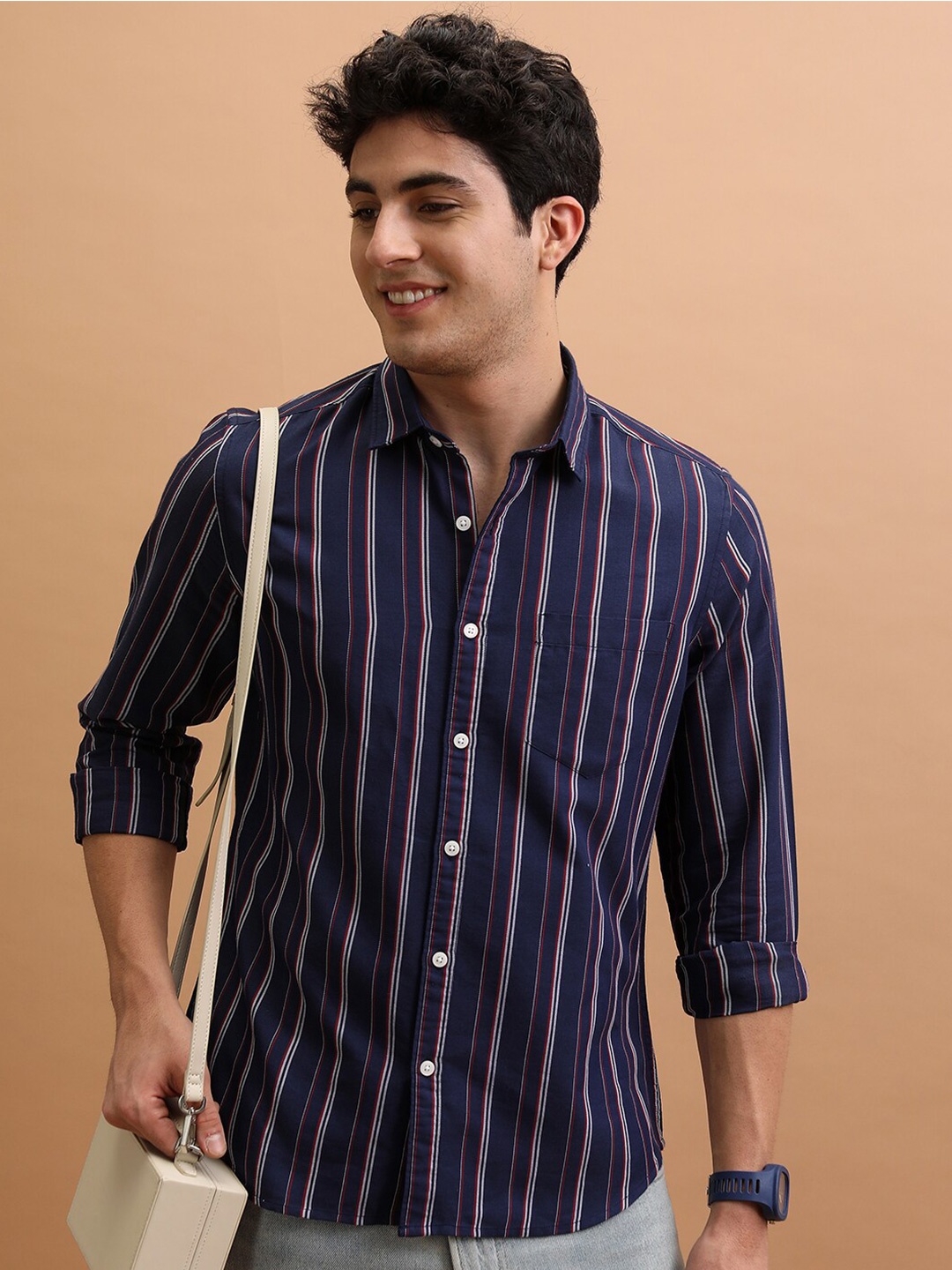 

Highlander Men Reg Collar Full Sleeve Striped Shirt, Navy blue