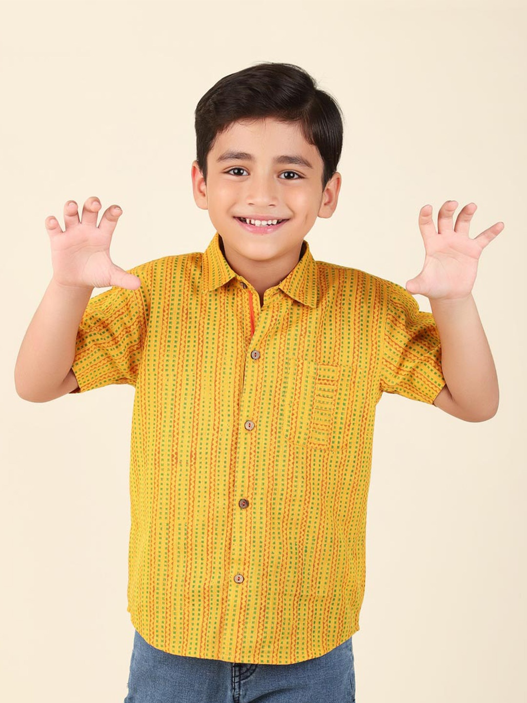 

Fabindia Boys Geometric Printed Cotton Casual Shirt, Yellow