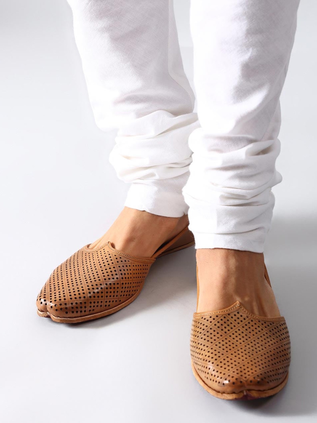 

Fabindia Men Perforations Round Toe Leather Mojaris, Brown