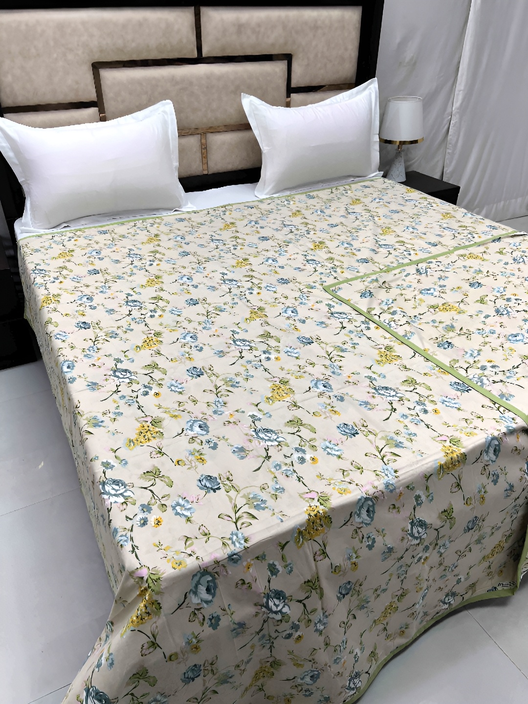 

Pure Decor Beige & Green Floral Printed 300 TC Pure Cotton Super King Duvet Cover