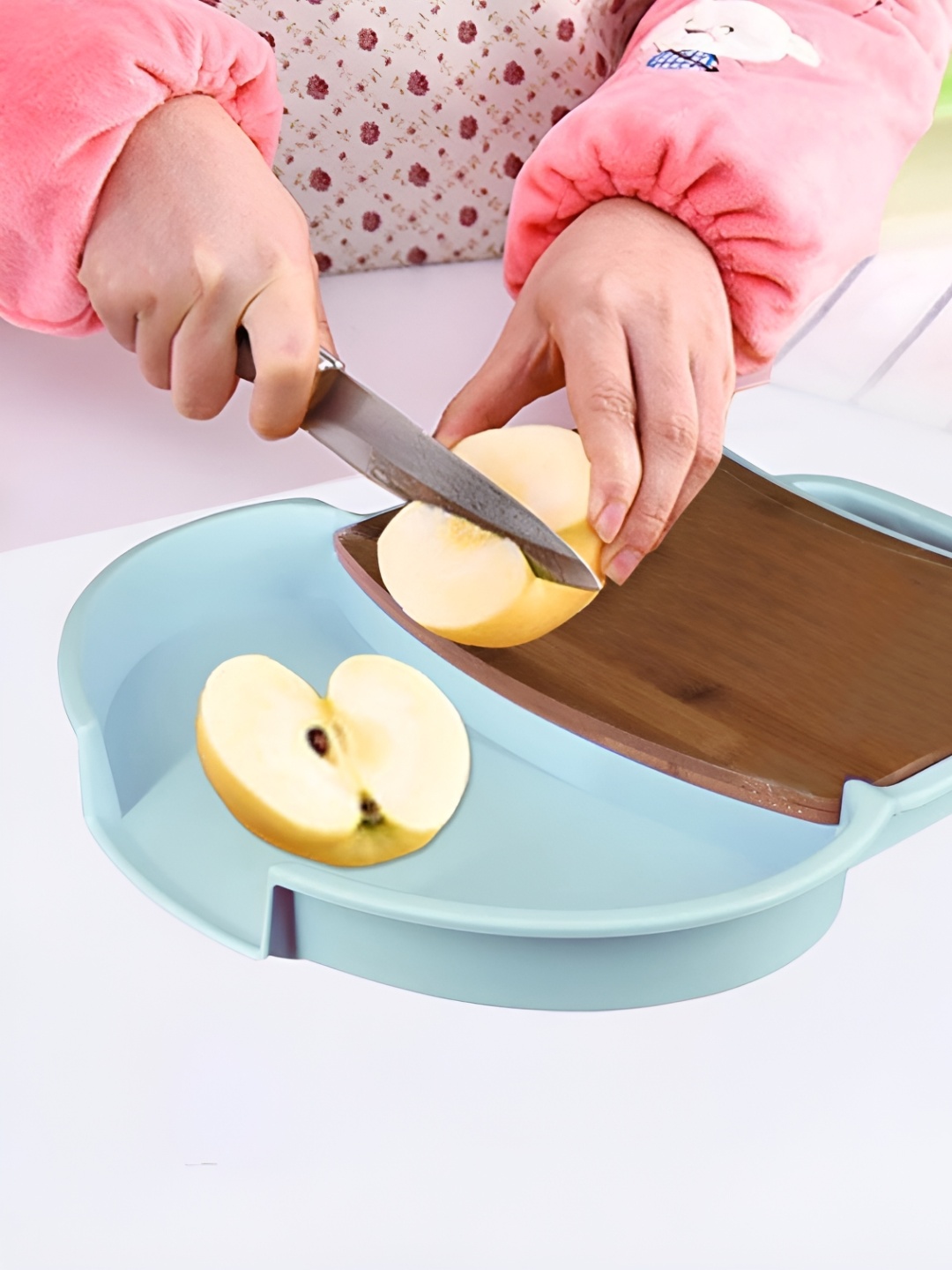 

Kookee Blue & Brown Wooden With Plastic Chopping Board