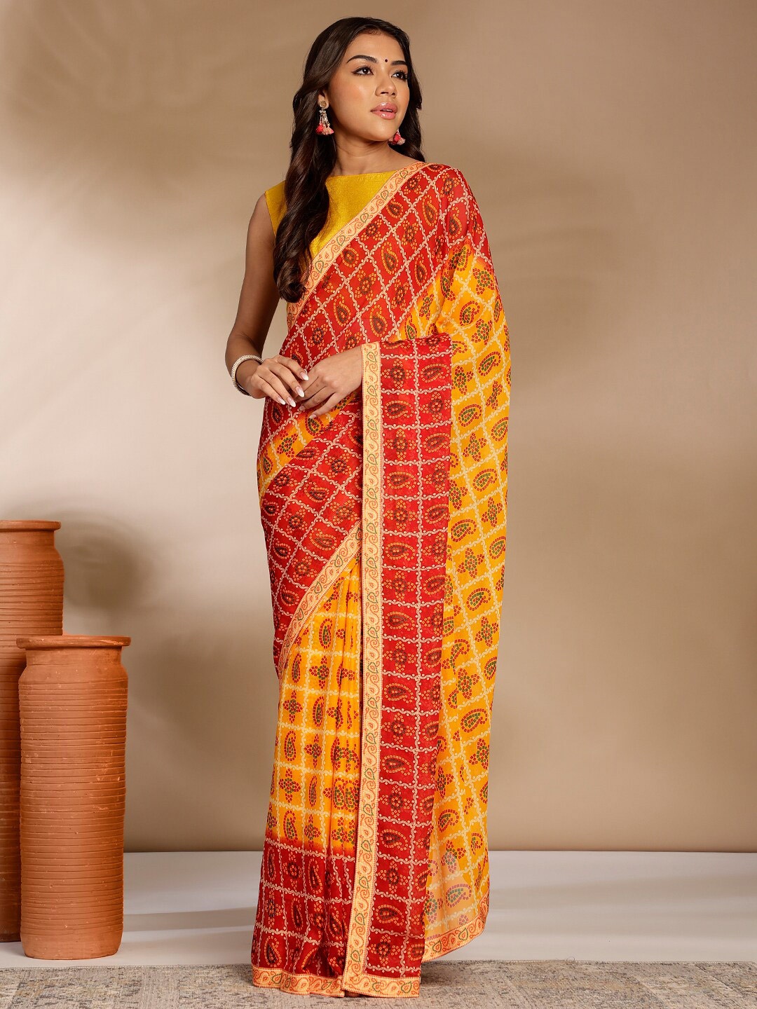 

Anouk Rustic Bandhani Pure Georgette Saree, Red