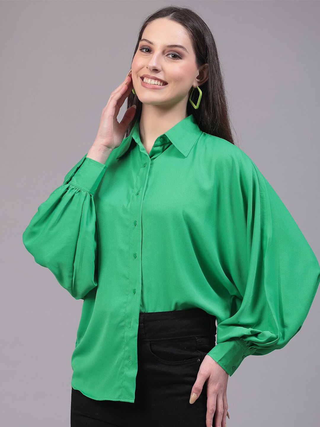 

Style Quotient Green Spread Collar Relaxed Extended Sleeves Oversized Casual Shirt