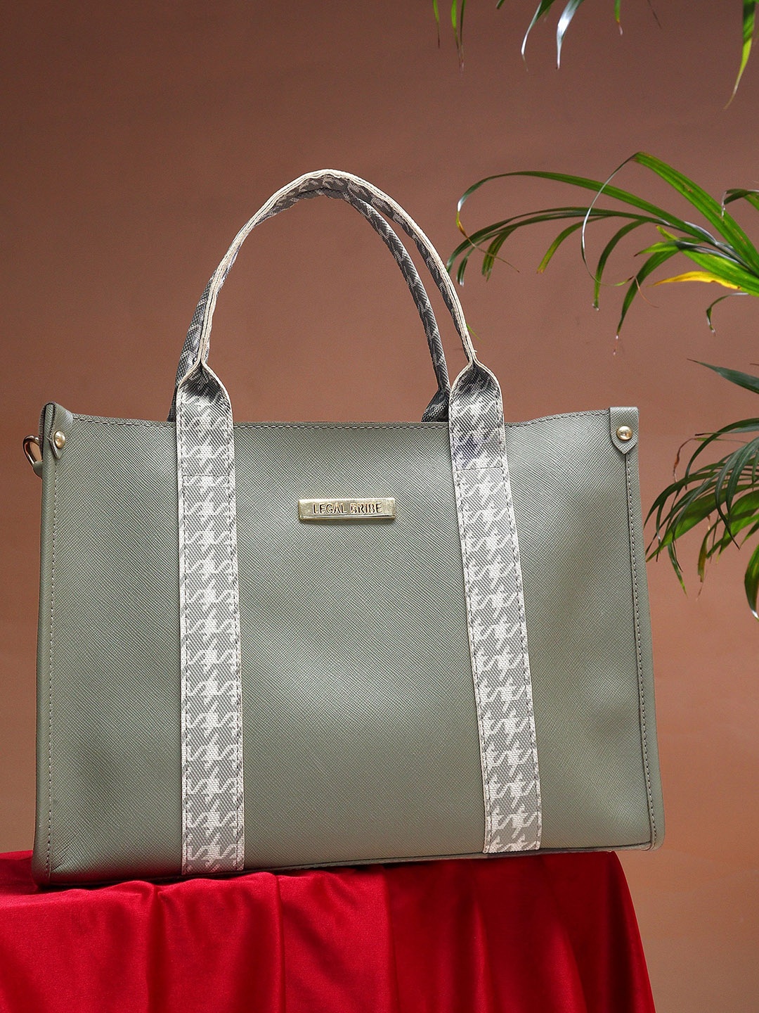 

LEGAL BRIBE Textured Structured Tote Bag, Green