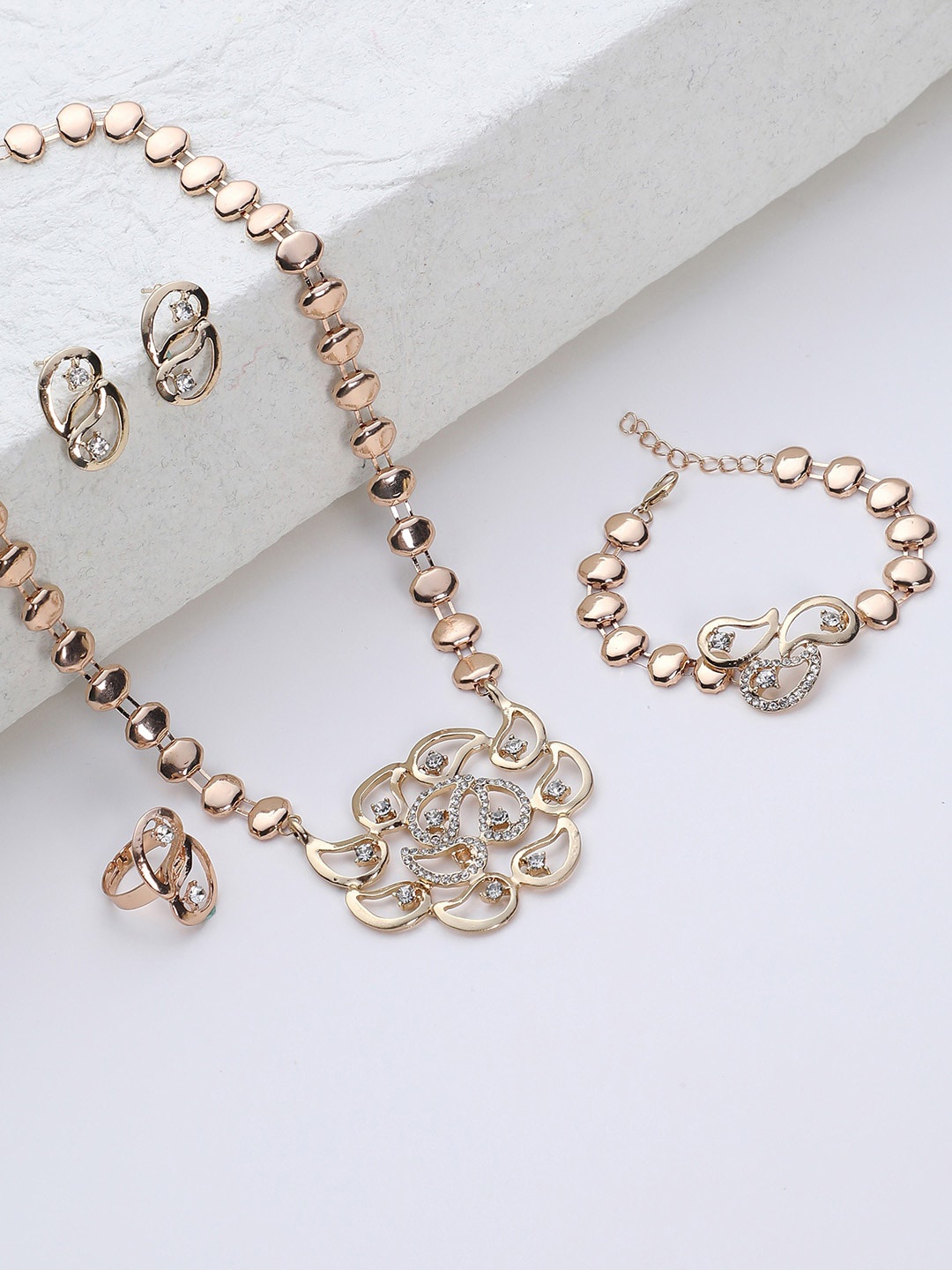 

DressBerry Gold-Plated Stone Studded Jewellery Set