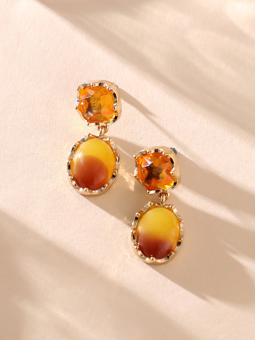

DressBerry Gold-Plated Contemporary Drop Earrings