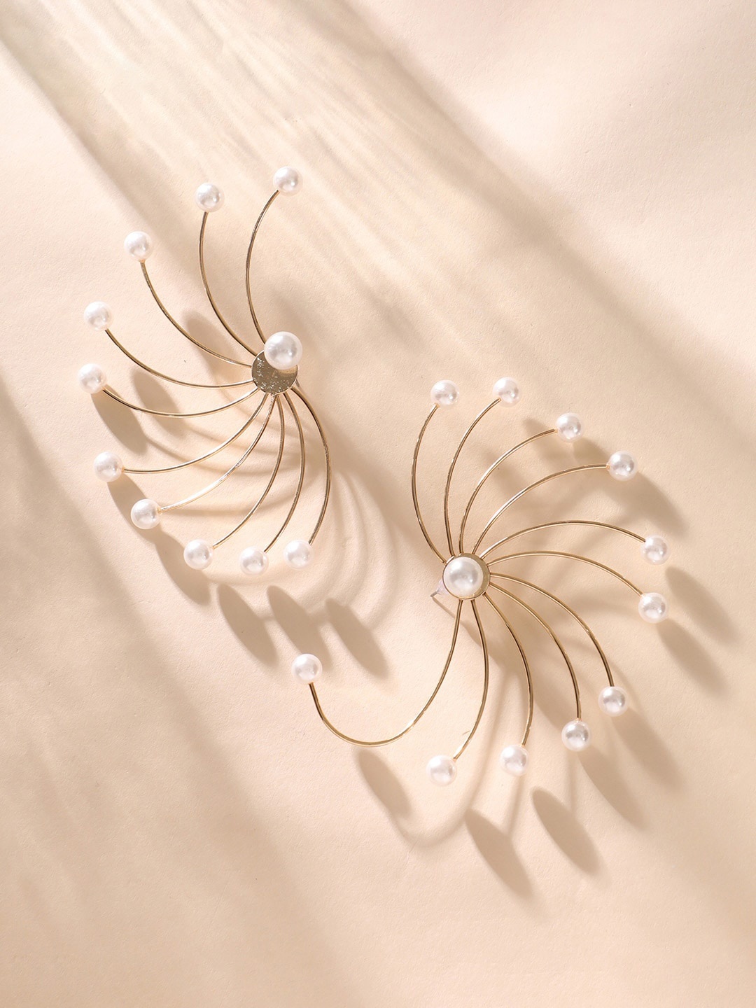 

DressBerry Gold-Plated Crescent Shaped Drop Earrings