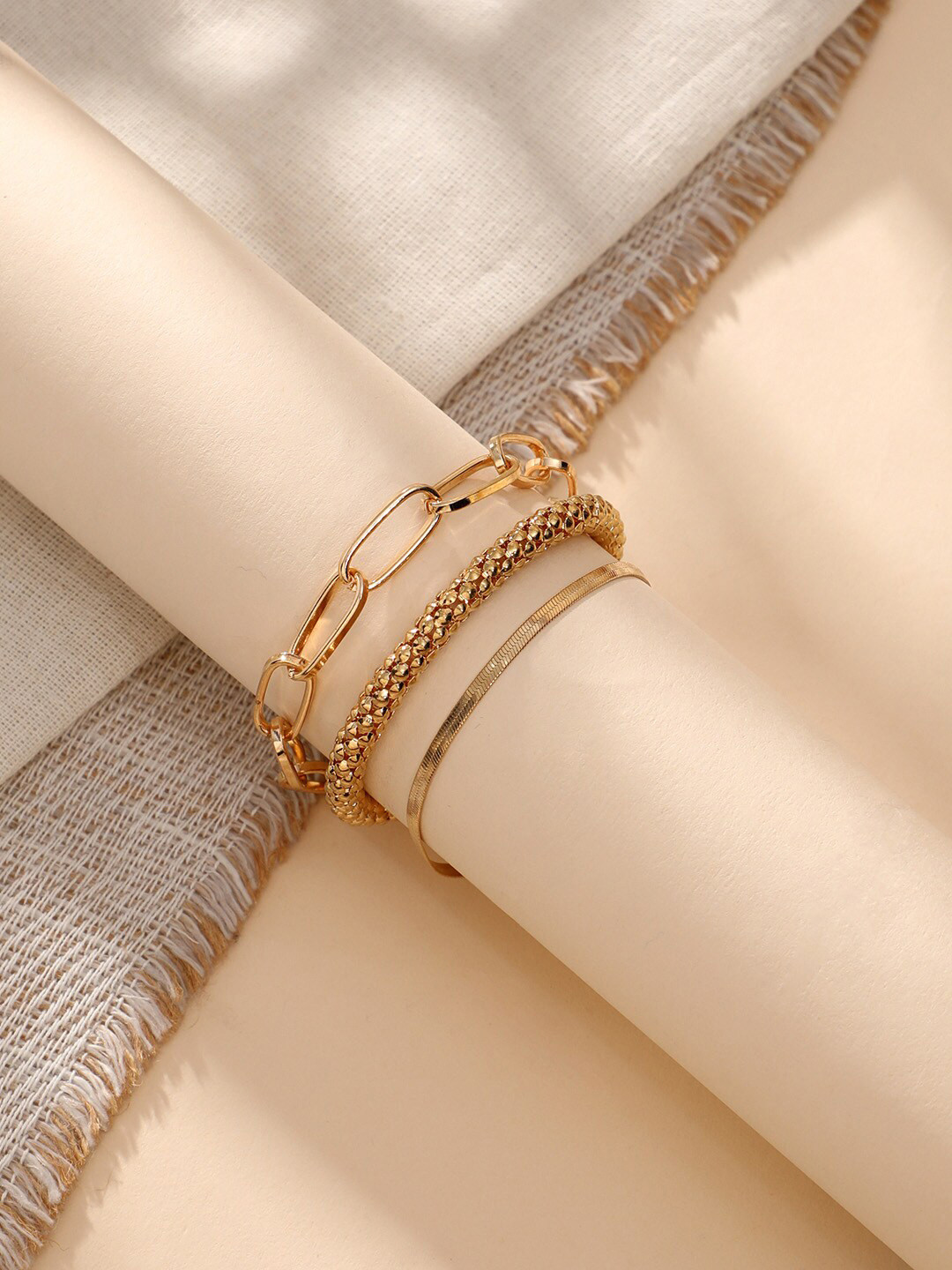 

DressBerry Set of 3 Gold-Plated Link Bracelet