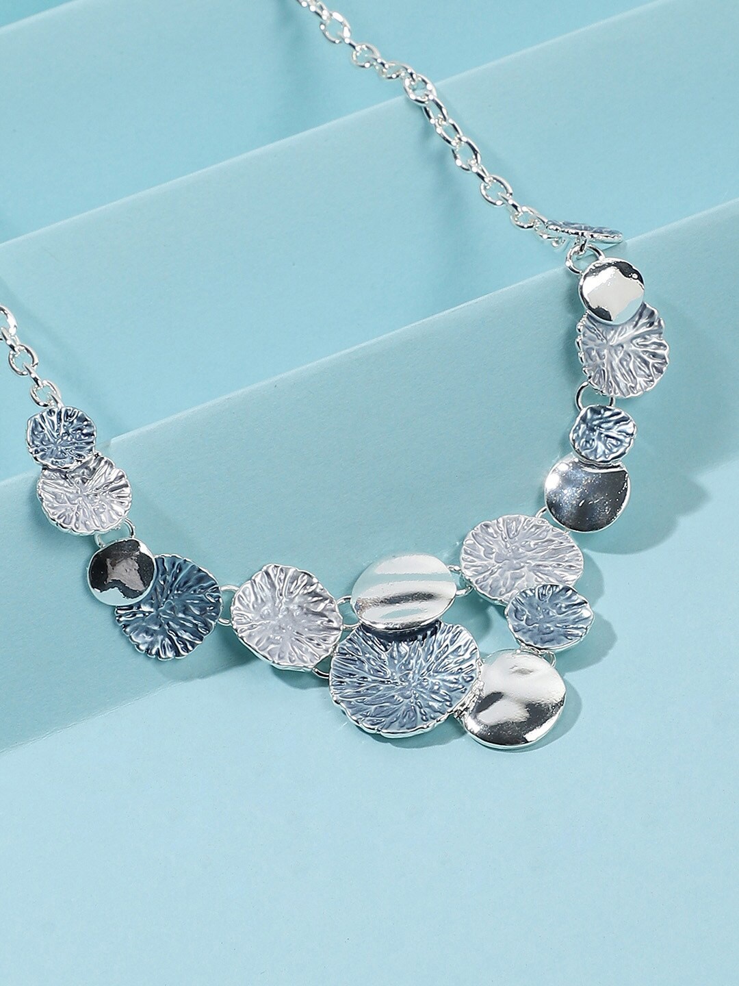 

DressBerry Silver-Plated Minimal Necklace