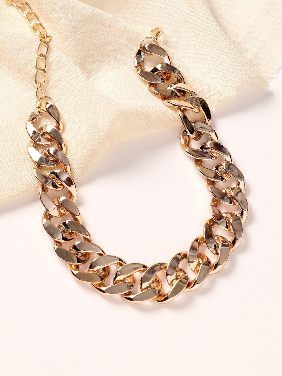 

DressBerry Gold-Toned Statement Link Necklace