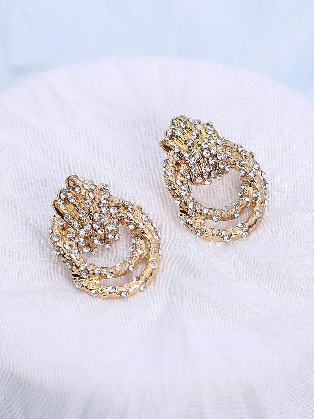 

DressBerry Gold Toned Gold Plated Drop Earrings