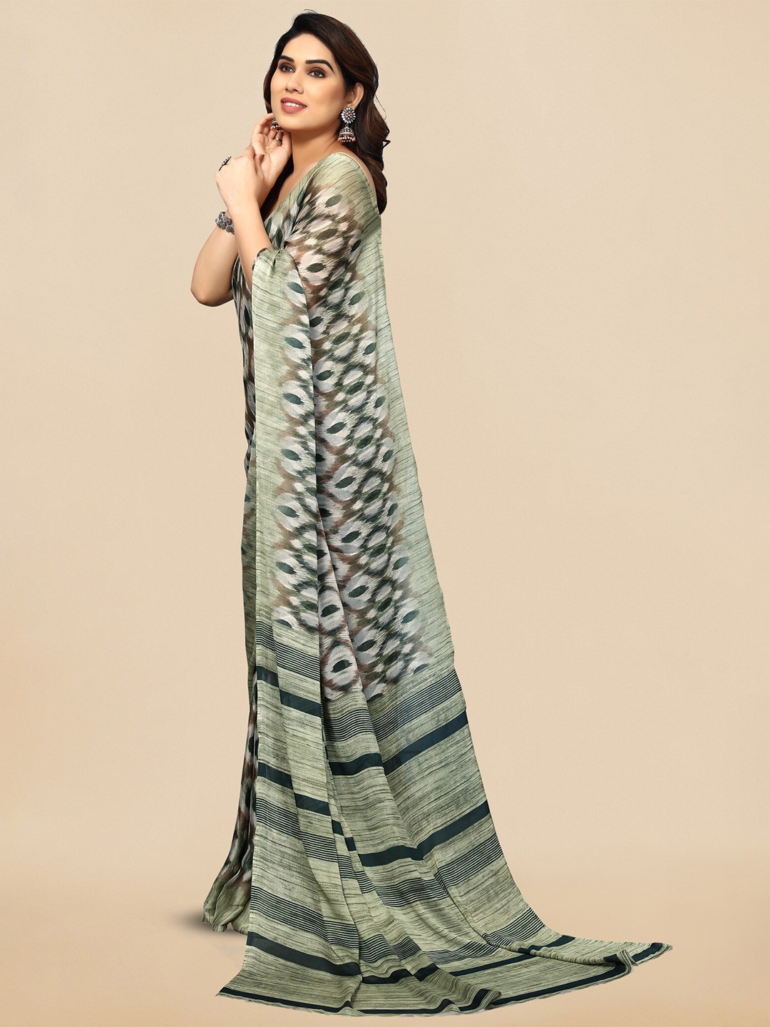 

KALINI Geometric Printed Saree, Green