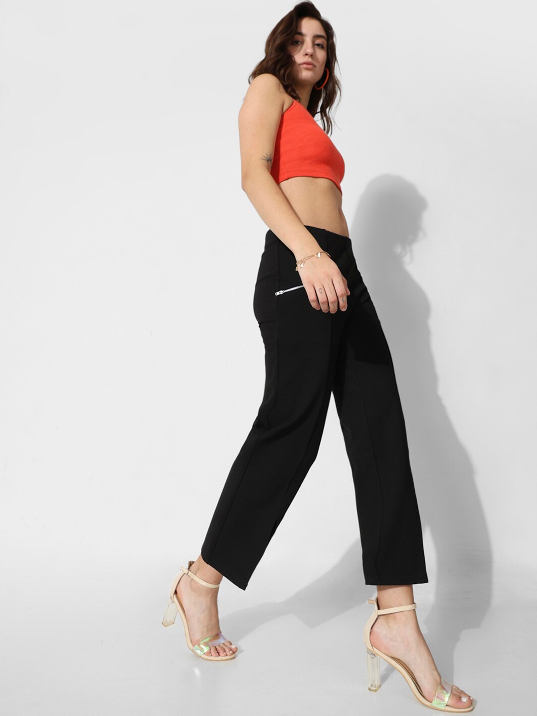 

ONLY Women Mid-Rise Straight Fit Cropped Parallel Trousers, Black