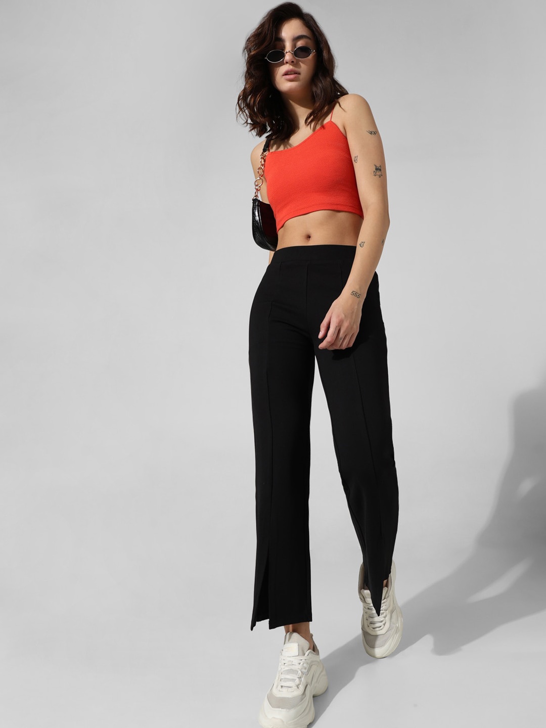 

ONLY Women Mid-Rise Straight Fit Trousers, Black
