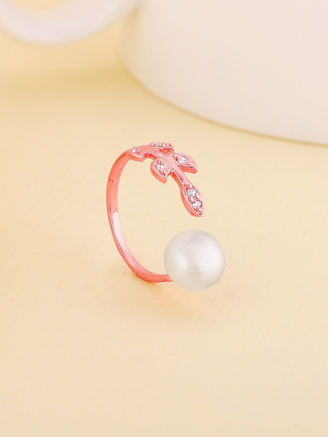 

GIVA 92.5 Sterling Silver Rose Gold Plated Stones & Leafy Pearl Adjustable Finger Ring