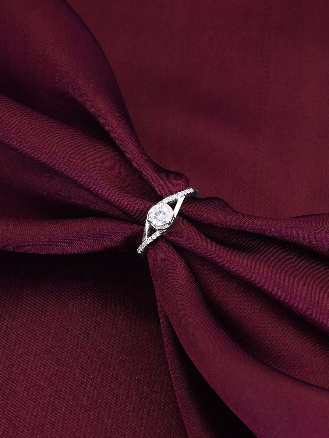

GIVA 92.5 Sterling Silver Eye of Shine Rhodium Plated Stones Studded Finger Ring