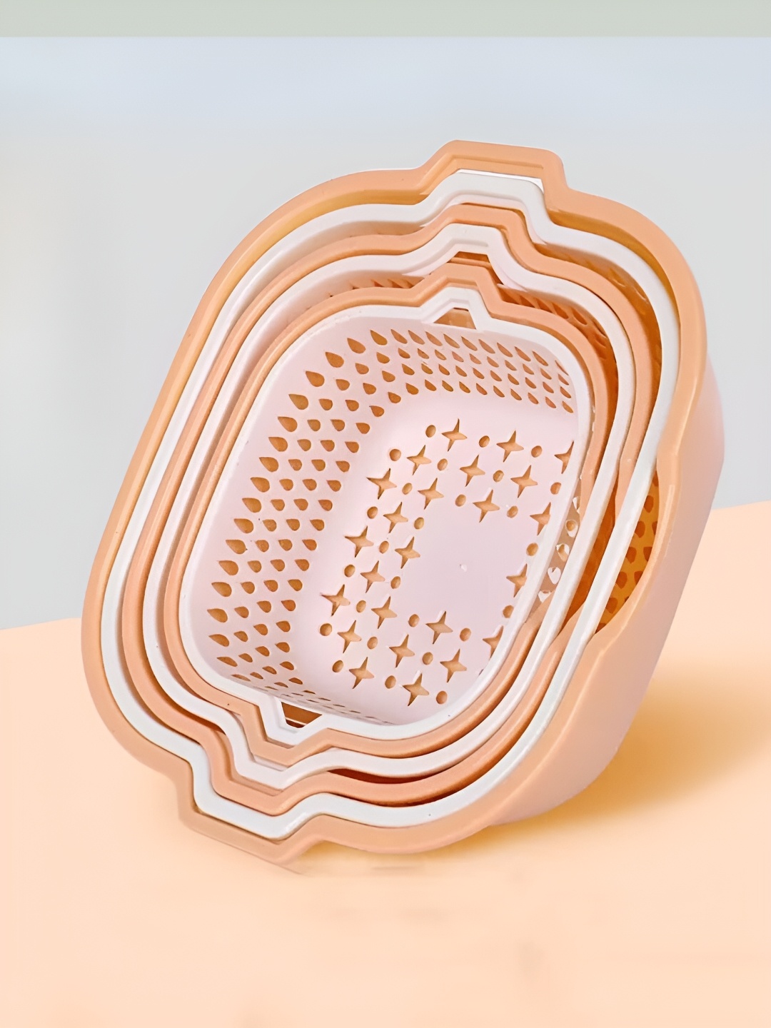 

YELONA Peach-Coloured & White 6 Pieces Strainer