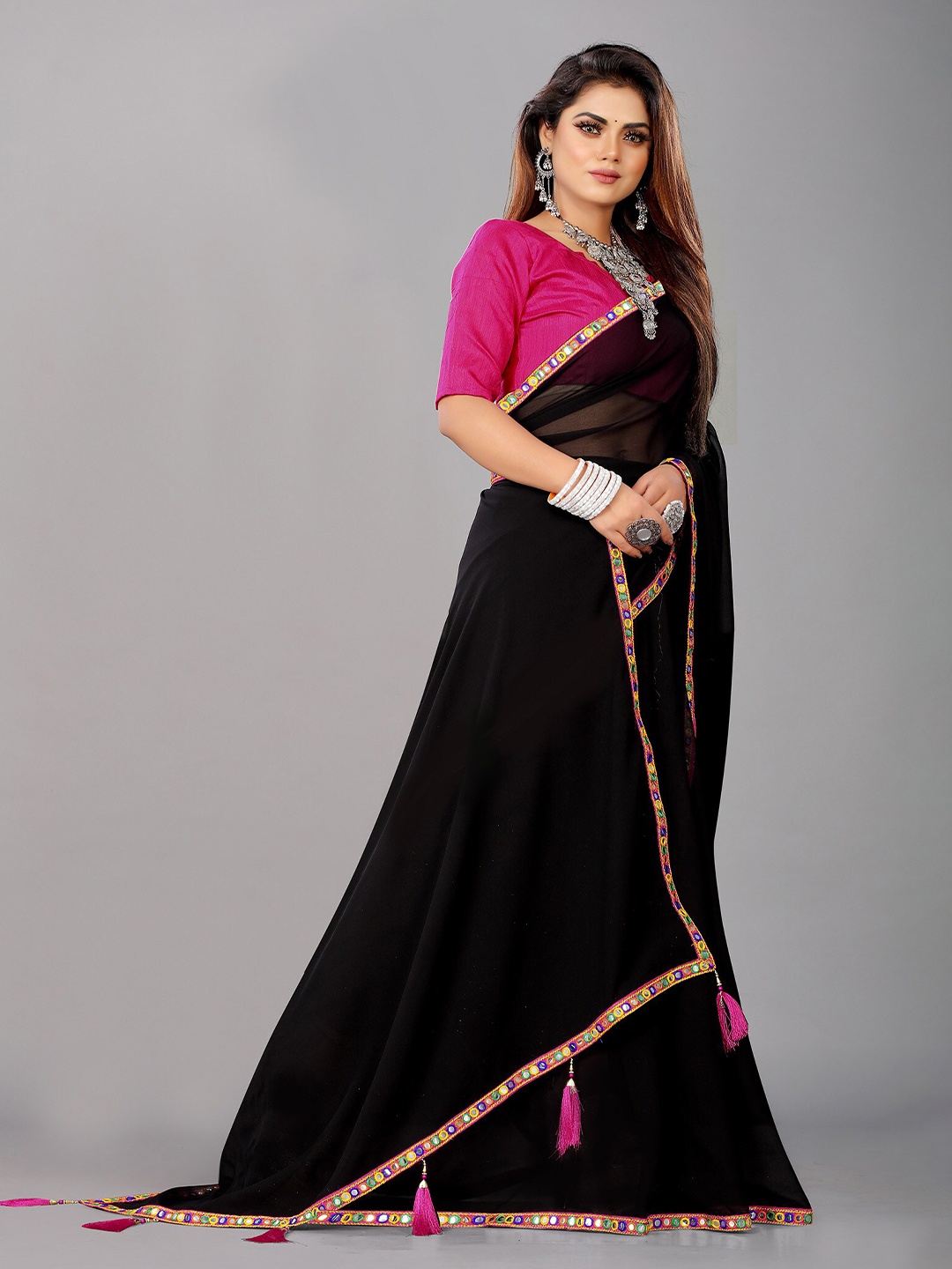 

Reeta Fashion Mirror Work Pure Georgette Saree, Black